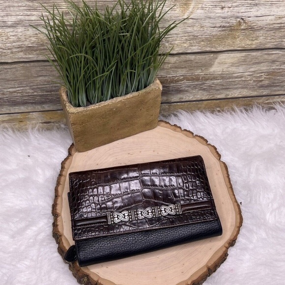 Vintage Brighton Black Pebbled Genuine Leather Croc Trim Clutch Organizer Wallet - Picture 16 of 16